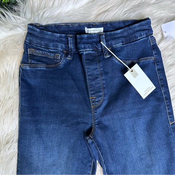 Nwt good american Classic Blue Flare Jeans - Picture 2 of 6